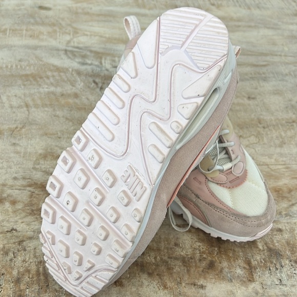 Nike Air Max 90 Futura Sneakers {Summit White/Barely Rose} 7.5 - Picture 12 of 14